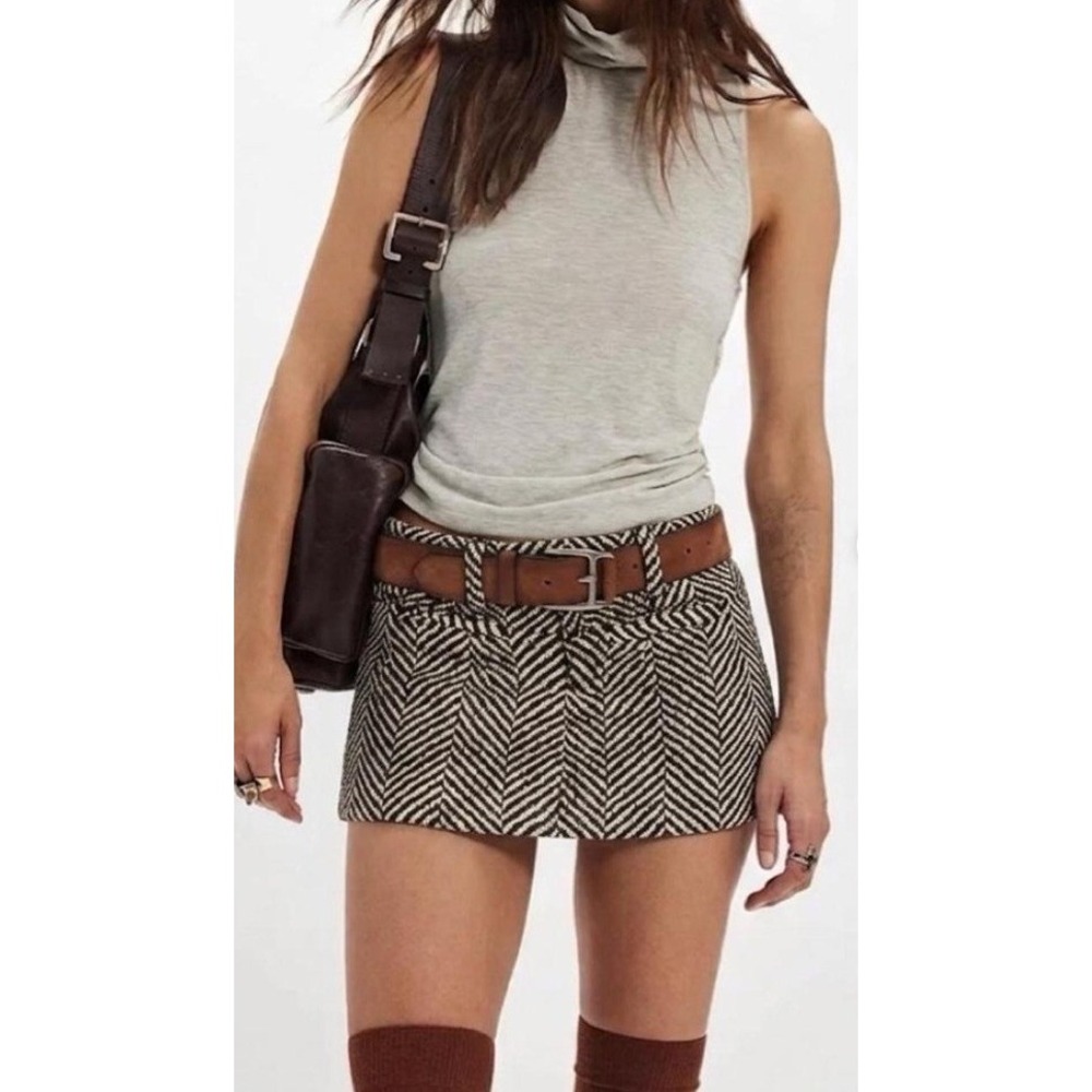 Free People Mille-fleurs Wool Blend Black Herringbone Micro Skirt Size 8 NEW - Picture 1 of 9